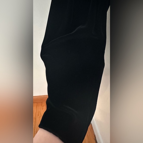 Renditions New York Vintage Black Velvet 80’s. Dress V Low Cut Back W Bow Sz 8 - Picture 7 of 16